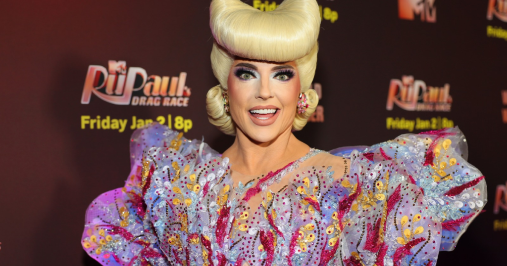 Ylli i 'Drag Race' Alyssa Edwards rikthehet në fushatën e Ken Paxton