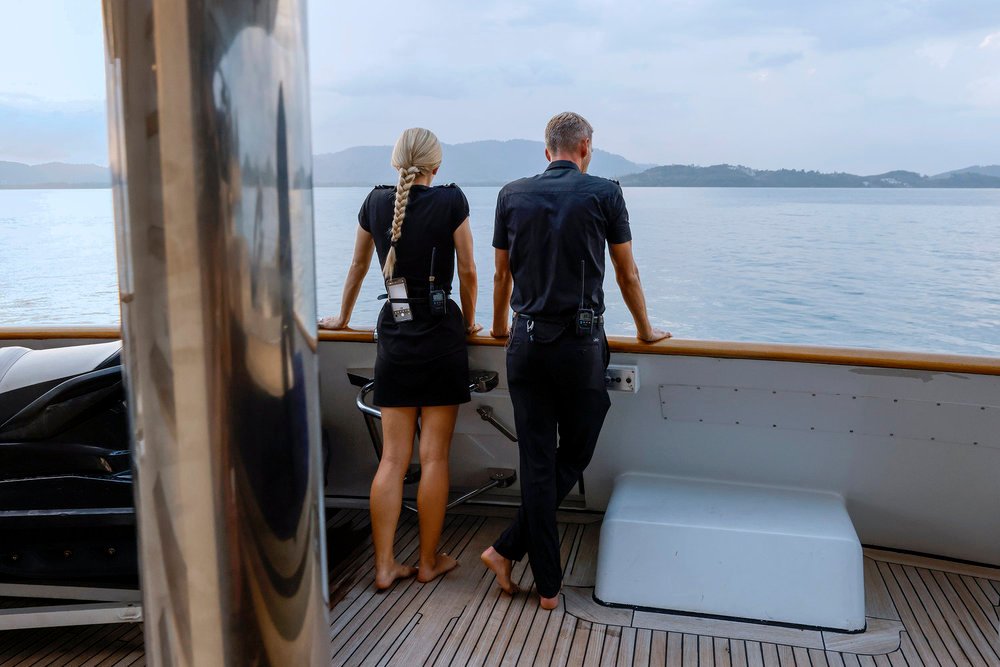 Below Deck Sezoni 13, Episodi 1