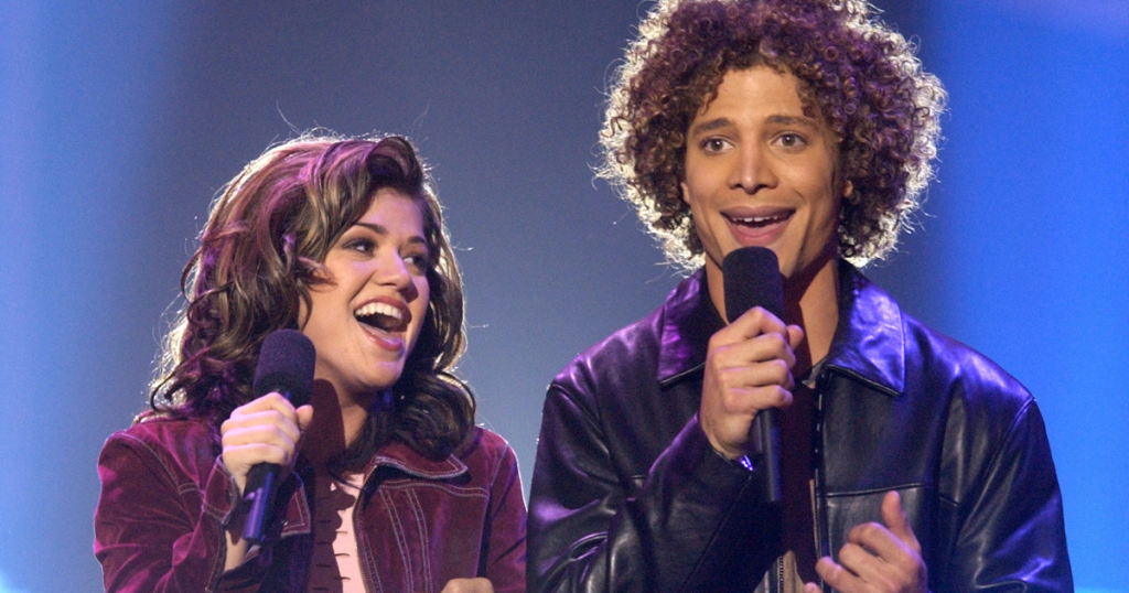 Justin Guarini thotë se humbja e Kelly Clarkson shmangi një trazirë