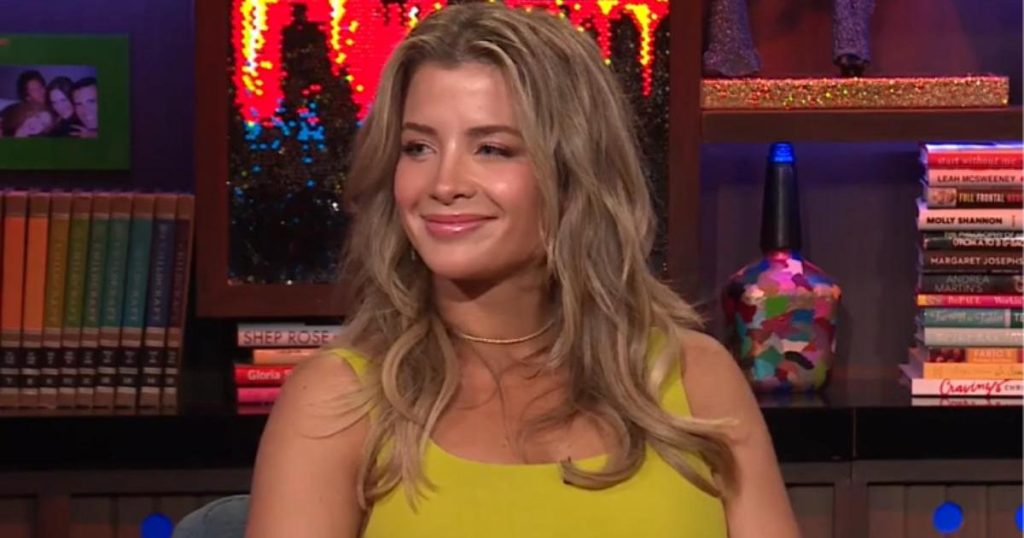 Naomie Olindo e Southern Charm shkon nga këmbanat e dasmës në çizmet e bebeve