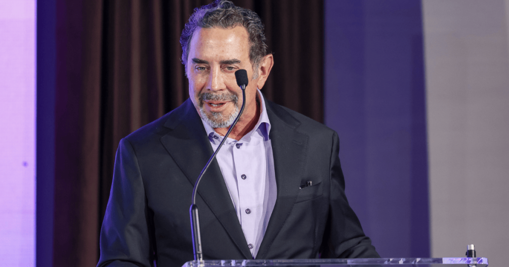Paul Nassif në Qendrën e Hetimit Bizarre Heist Beverly Hills