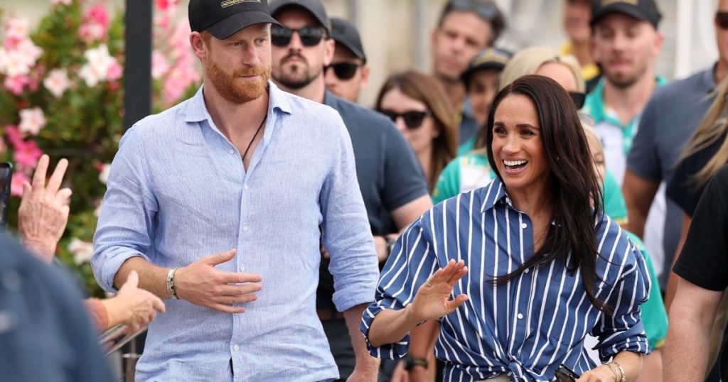 Princi Harry i lutet Meghan Markle 'të mos heqë dorë' në Ëndrrën në Mbretërinë e Bashkuar - Burimi