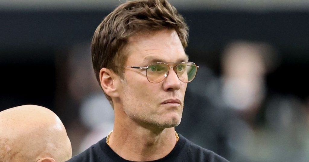 Tom Brady tërheq një linjë të fortë në Romance Candice Swanepoel - Burimi