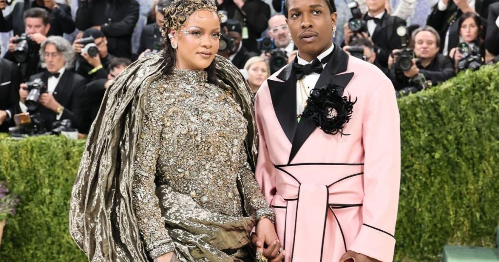 Vajza e Rihanna dhe A$AP e Rocky-t dëshmon se ajo është tashmë një vajzë totale e babit